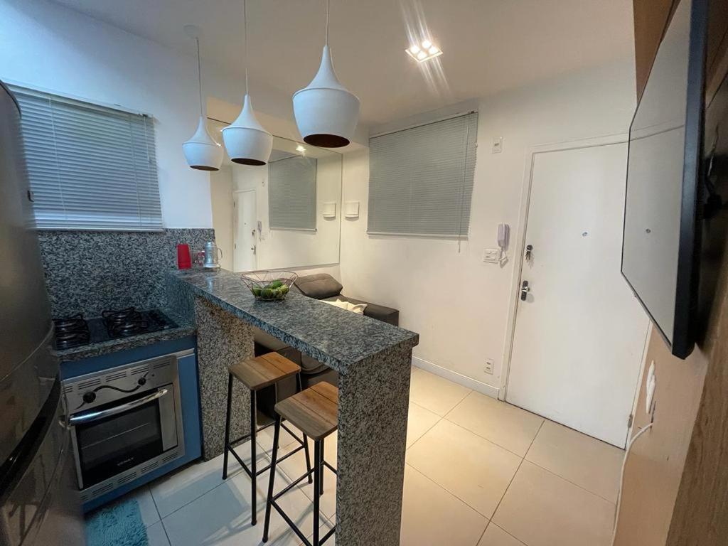 Lindo Apartamento Mobiliado, Uma Quadra Da Praia! Apartment Рио де Жанейро Екстериор снимка